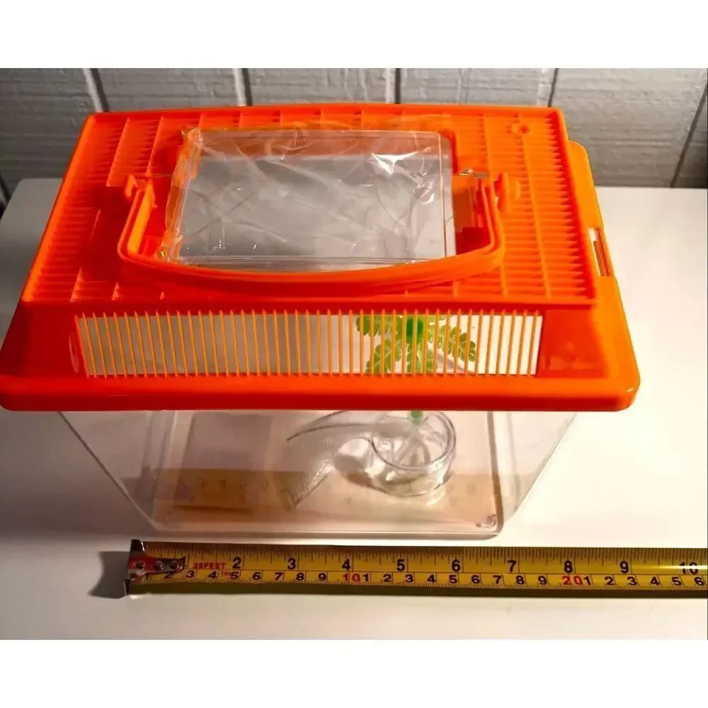 Portable Aquatic/Terrarium Tank, Plastic Carrier Cage with Lid and Handle NWT